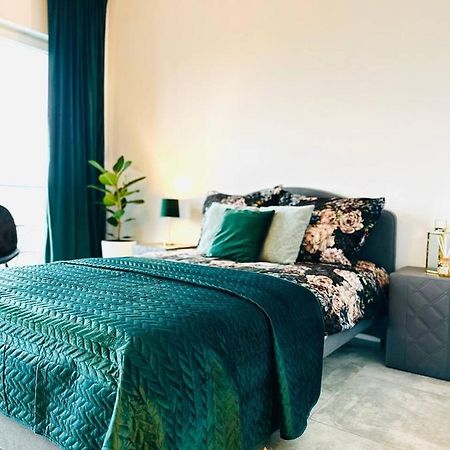Uroczy Apartament Blisko Centrum Warszawy Daire Varşova Dış mekan fotoğraf