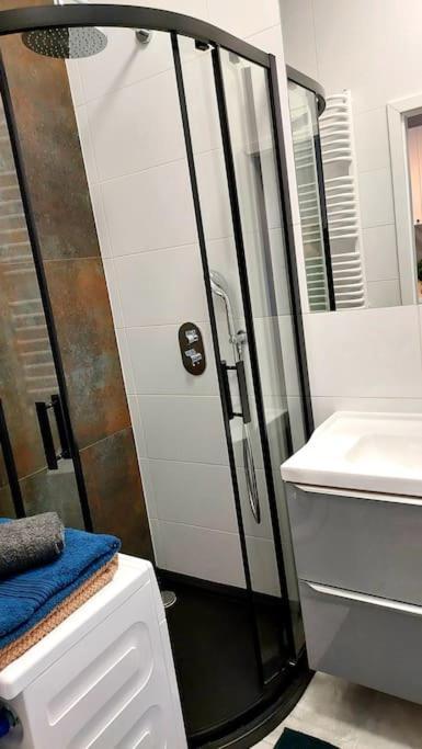 Uroczy Apartament Blisko Centrum Warszawy Daire Varşova Dış mekan fotoğraf