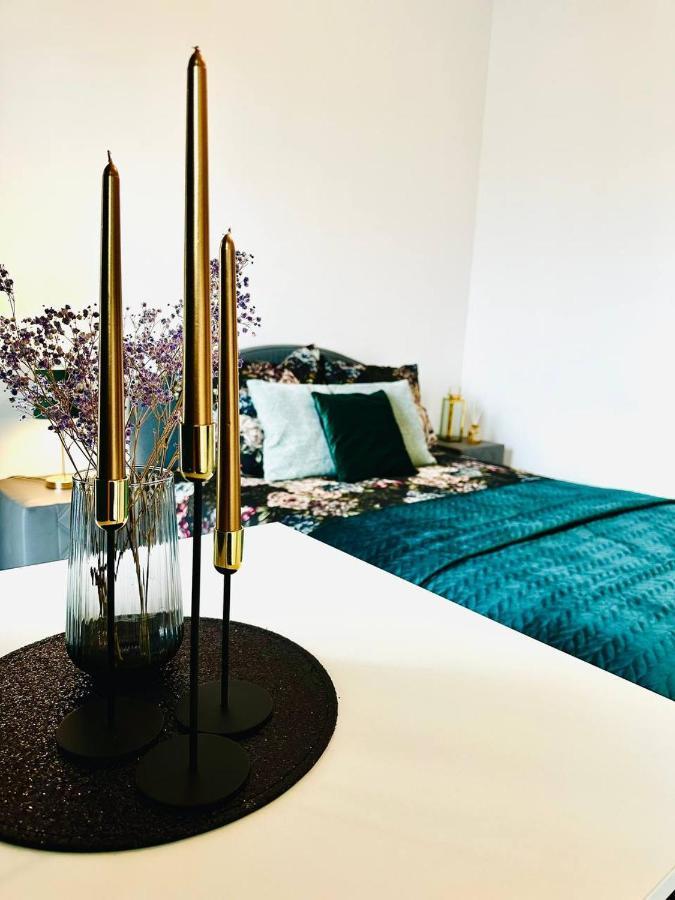 Uroczy Apartament Blisko Centrum Warszawy Daire Varşova Dış mekan fotoğraf